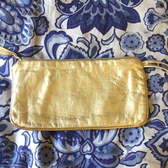 Cute metallic leather wristlet - Picture 4 of 6